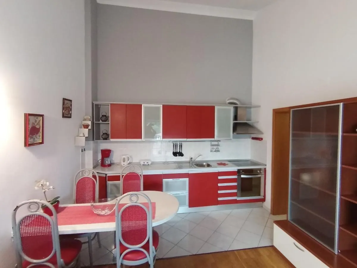 אומאג Apartment Anita