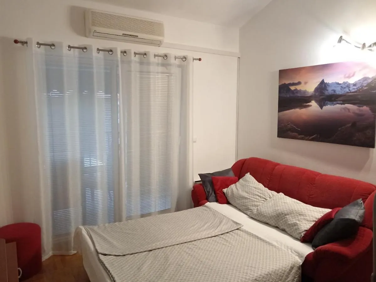 אומאג Apartment Anita